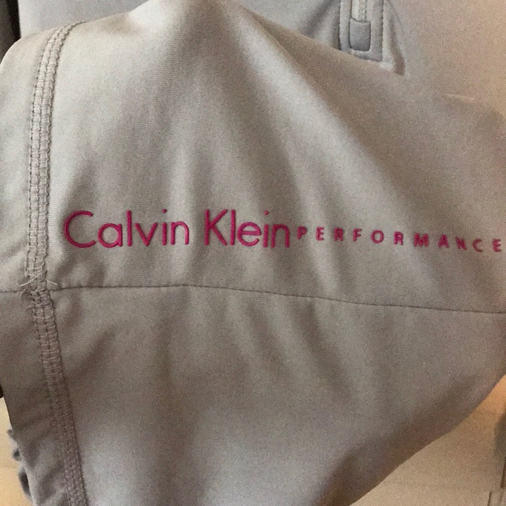 Calvin Klein pullover - Picture 3 of 6